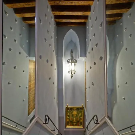 Διαμέρισμα Campanile Canonica Design House *