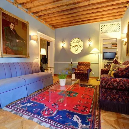 Διαμέρισμα Campanile Canonica Design House