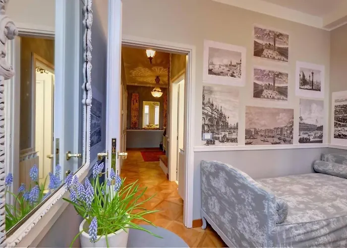 Campanile Canonica Design House * Venise