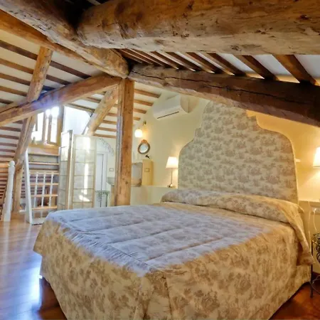 Apartman Campanile Canonica Design House