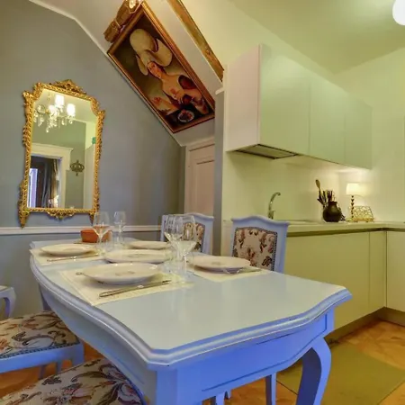 Campanile Canonica Appartement *
