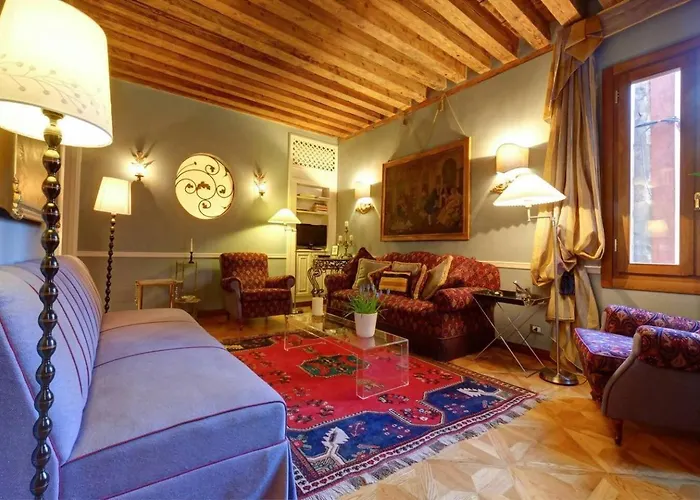 Campanile Canonica Design House * Velence